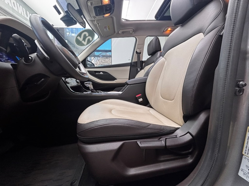 Foto do veículo HYUNDAI CRETA 2.0 FLEX ULTIMATE AUTOMÁTICO 2022 39.734 KM 133.777,00