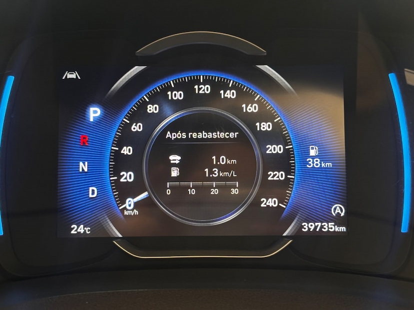Foto do veículo HYUNDAI CRETA 2.0 FLEX ULTIMATE AUTOMÁTICO 2022 39.734 KM 133.777,00