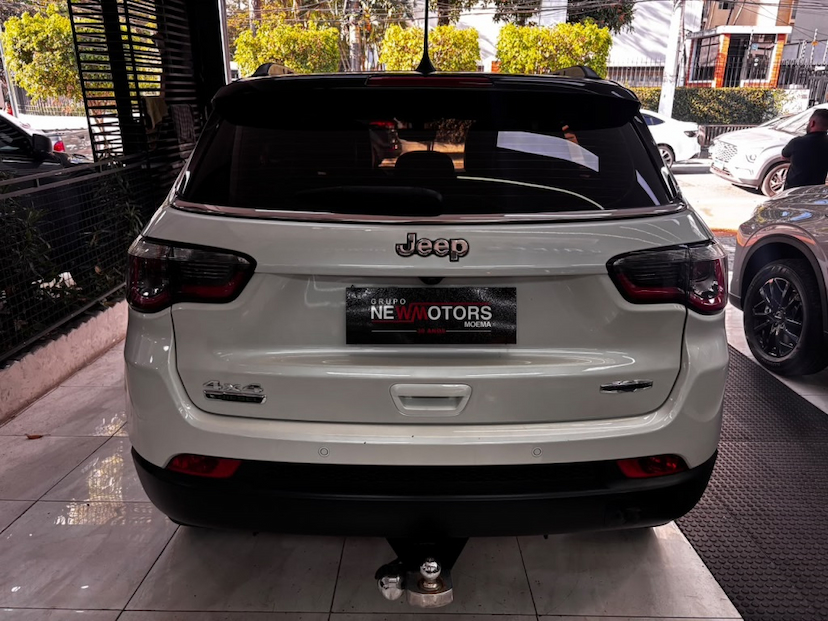 Foto do veículo JEEP COMPASS 2.0 16V DIESEL LONGITUDE 4X4 AUTOMÁTICO 2021 59.770 KM 116.777,00