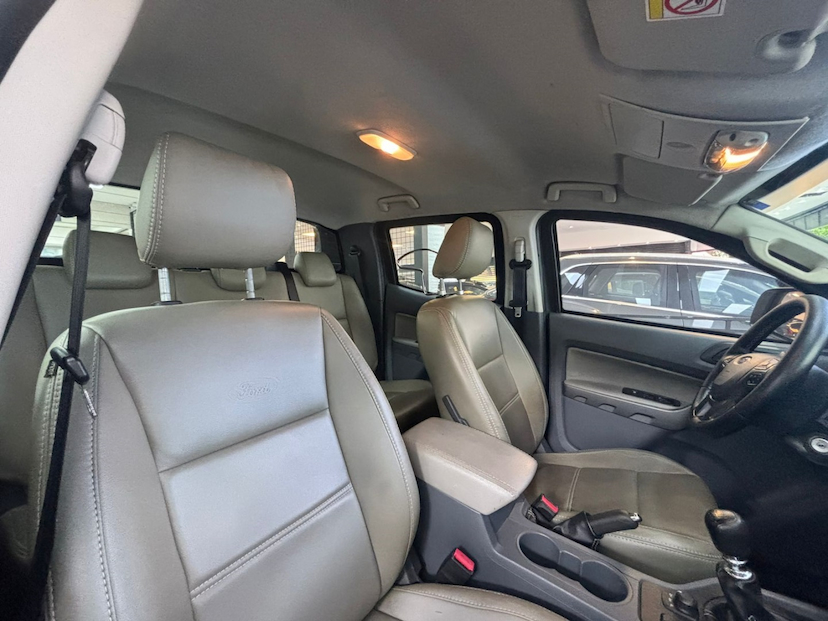 Foto do veículo FORD RANGER 2.2 XLS 4X4 CD 16V DIESEL 4P MANUAL 2018 80.416 KM 98.777,00