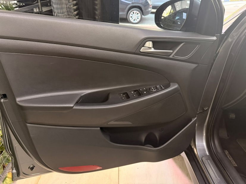 Foto do veículo HYUNDAI TUCSON 1.6 16V T-GDI GASOLINA GLS ECOSHIFT 2019 79.857 KM 101.777,00