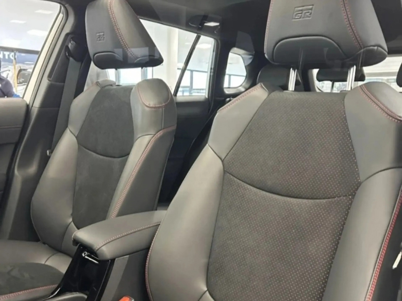 Foto do veículo TOYOTA COROLLA CROSS 2.0 VVT-IE FLEX GR-SPORT DIRECT SHIFT 2027 0 KM 206.800,00