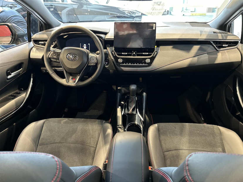 Foto do veículo TOYOTA COROLLA 2.0 VVT-IE FLEX GR-S DIRECT SHIFT 2026 0 KM 199.700,00