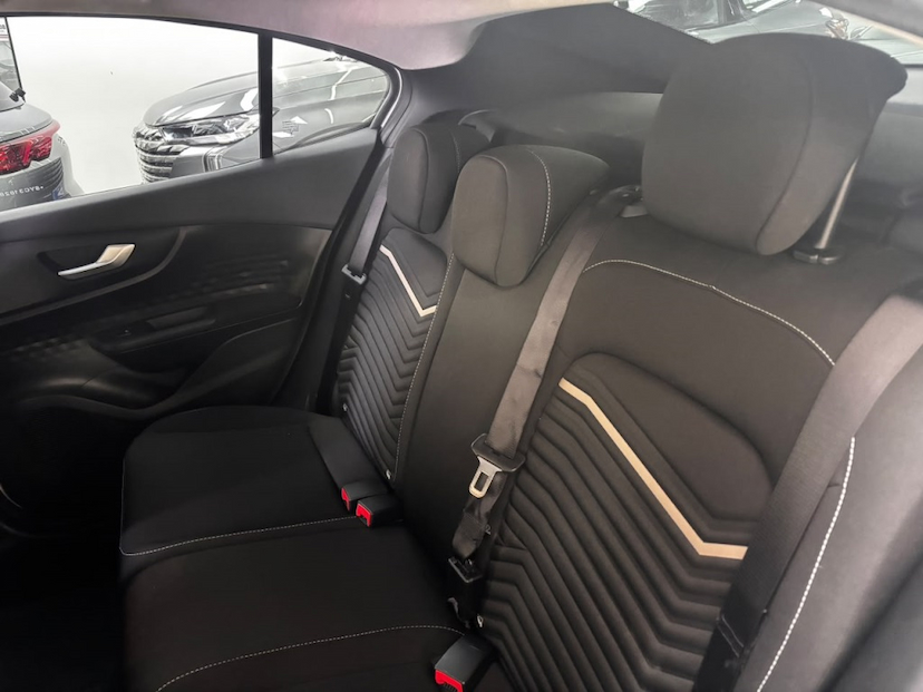 Foto do veículo FIAT FASTBACK 1.0 TURBO 200 FLEX CVT 2025 14.293 KM 108.777,00
