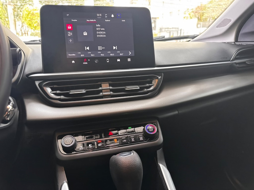 Foto do veículo FIAT FASTBACK 1.0 TURBO 200 FLEX CVT 2025 14.293 KM 108.777,00