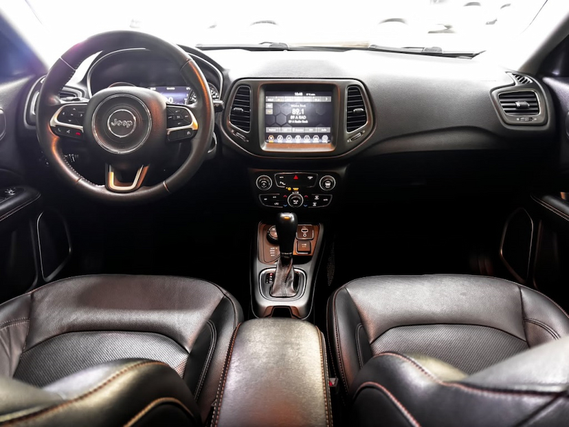 Foto do veículo JEEP COMPASS 2.0 16V DIESEL LIMITED 4X4 AUTOMÁTICO 2021 63.751 KM 114.777,00