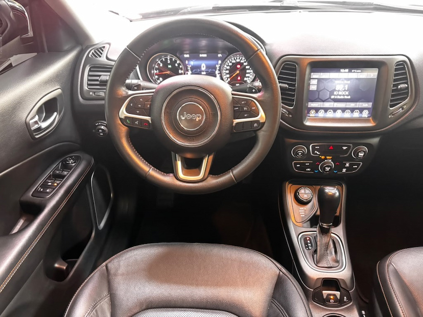 Foto do veículo JEEP COMPASS 2.0 16V DIESEL LIMITED 4X4 AUTOMÁTICO 2021 63.751 KM 114.777,00
