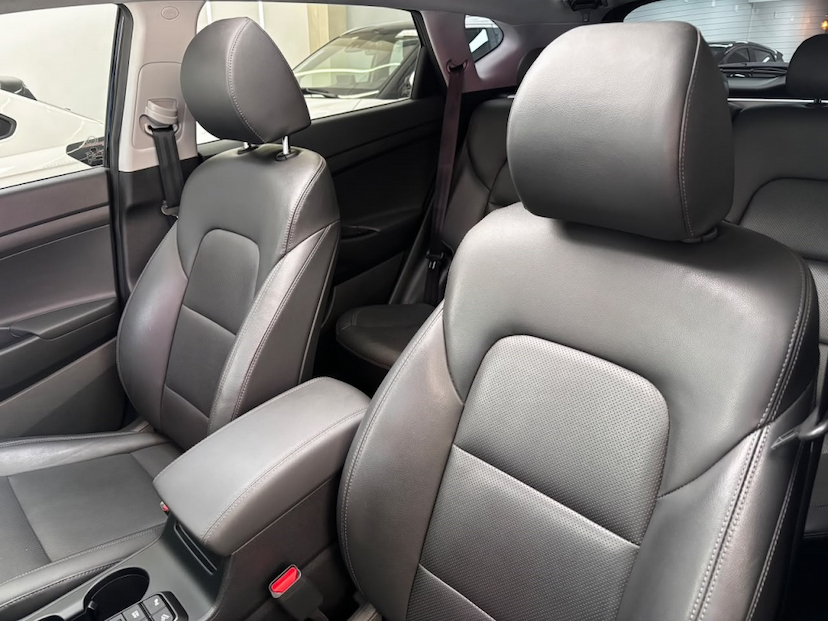 Foto do veículo HYUNDAI TUCSON 1.6 16V T-GDI GASOLINA LIMITED ECOSHIFT 2024 19.866 KM 153.777,00