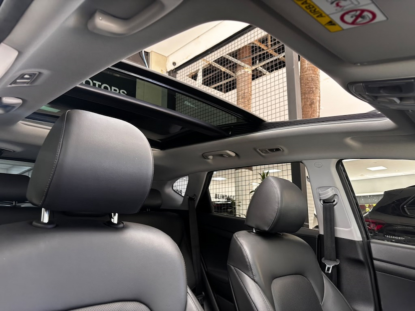Foto do veículo HYUNDAI TUCSON 1.6 16V T-GDI GASOLINA LIMITED ECOSHIFT 2024 19.866 KM 153.777,00