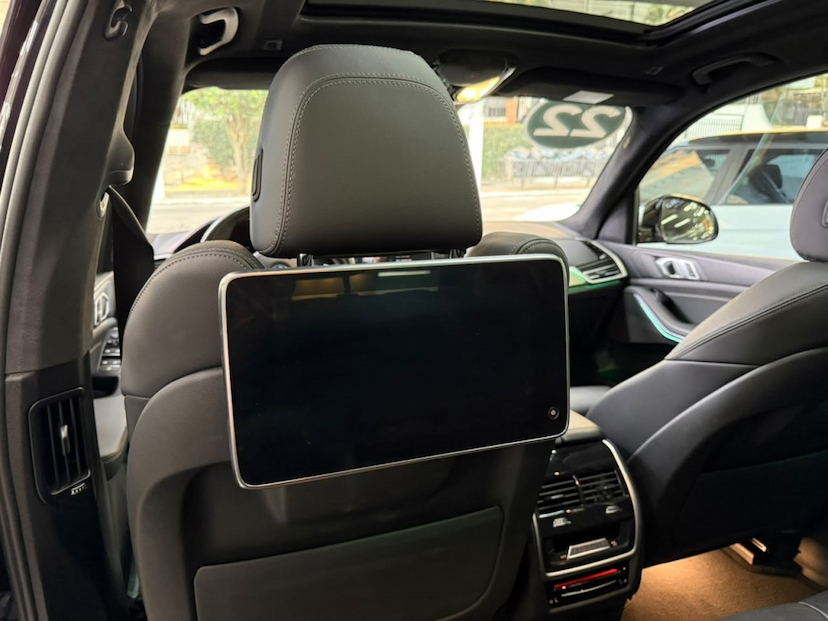 Foto do veículo BMW X5 3.0 I6 TURBO HÍBRIDO XDRIVE45E M SPORT AUTOMÁTICO 2022 39.847 KM 354.777,00
