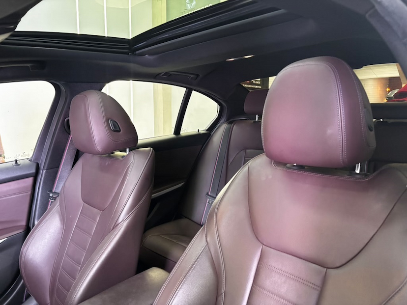 Foto do veículo BMW 330E 2.0 16V TURBO HÍBRIDO M SPORT AUTOMÁTICO 2020 55.222 KM 211.777,00