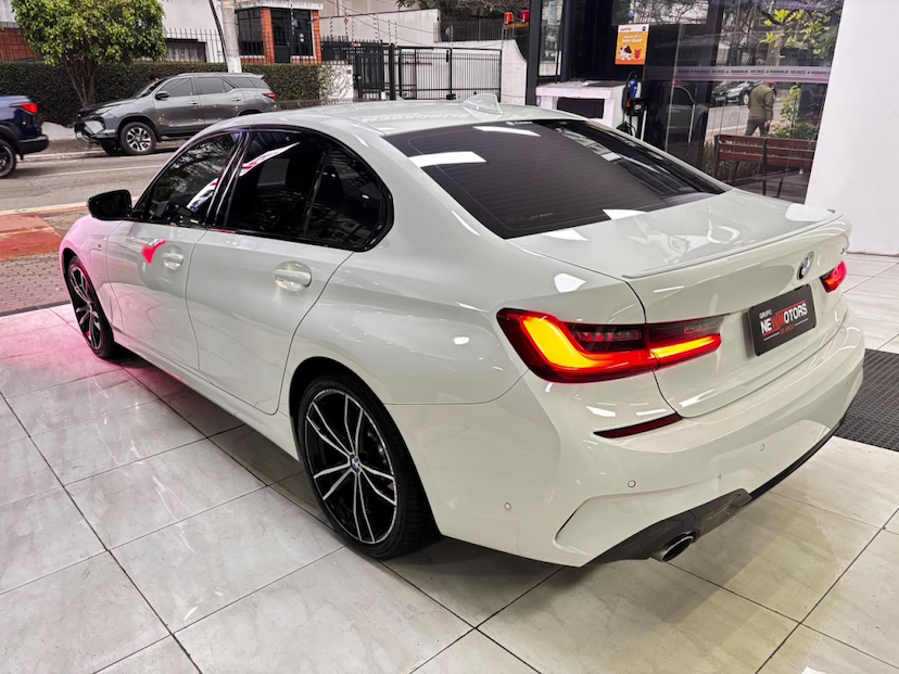 Foto do veículo BMW 330E 2.0 16V TURBO HÍBRIDO M SPORT AUTOMÁTICO 2020 55.222 KM 211.777,00