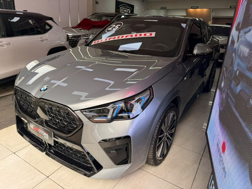 Foto do veículo BMW X2 2.0 TURBO GASOLINA XDRIVE20I M SPORT STEPTRONIC 2025 9.906 KM 465.777,00