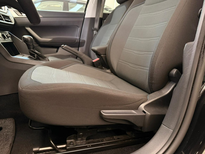 Foto do veículo VOLKSWAGEN NIVUS 1.0 200 TSI TOTAL FLEX COMFORTLINE AUTOMÁTICO 2021 67.240 KM 94.777,00