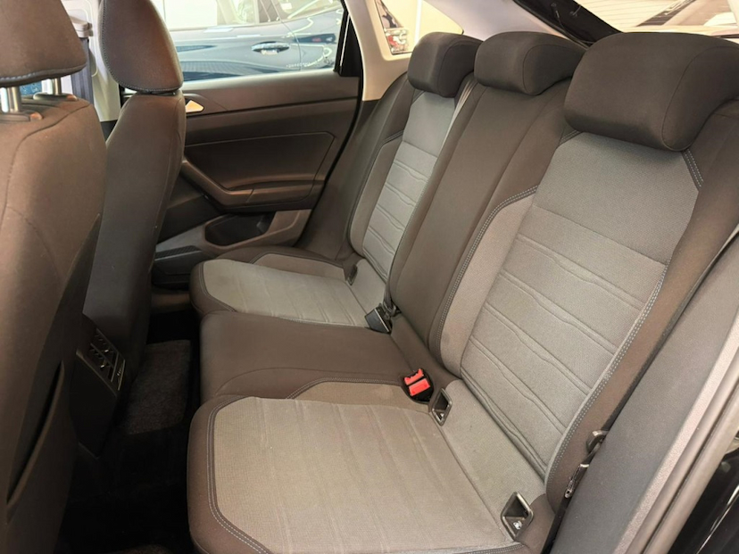 Foto do veículo VOLKSWAGEN NIVUS 1.0 200 TSI TOTAL FLEX COMFORTLINE AUTOMÁTICO 2021 67.240 KM 94.777,00