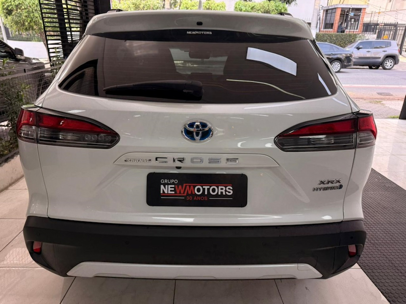Foto do veículo TOYOTA COROLLA CROSS 1.8 VVT-I HYBRID FLEX XRX CVT 2024 40.848 KM 164.777,00
