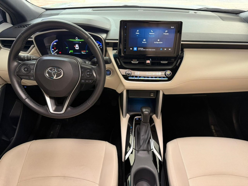 Foto do veículo TOYOTA COROLLA CROSS 1.8 VVT-I HYBRID FLEX XRX CVT 2024 40.848 KM 164.777,00