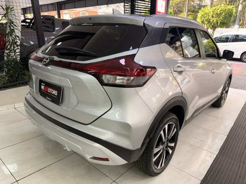 Foto do veículo NISSAN KICKS PLAY 1.6 16V FLEXSTART ADVANCE PLUS XTRONIC 2025 27.500 KM 121.777,00