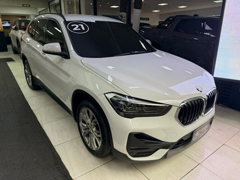 Foto do veículo BMW X1 2.0 16V TURBO ACTIVEFLEX SDRIVE20I 4P AUTOMÁTICO 2021 51.817 KM 153.777,00