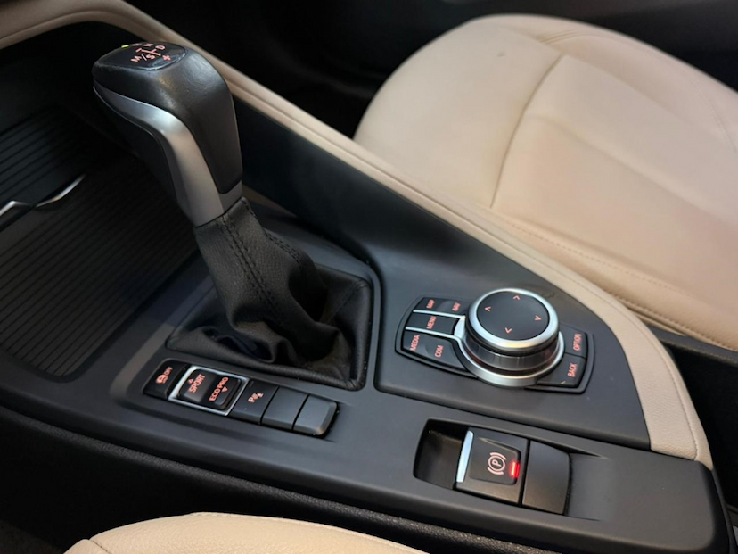 Foto do veículo BMW X1 2.0 16V TURBO ACTIVEFLEX SDRIVE20I 4P AUTOMÁTICO 2021 51.817 KM 153.777,00