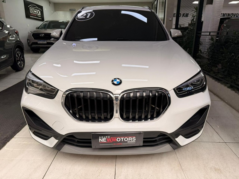 Foto do veículo BMW X1 2.0 16V TURBO ACTIVEFLEX SDRIVE20I 4P AUTOMÁTICO 2021 51.817 KM 153.777,00