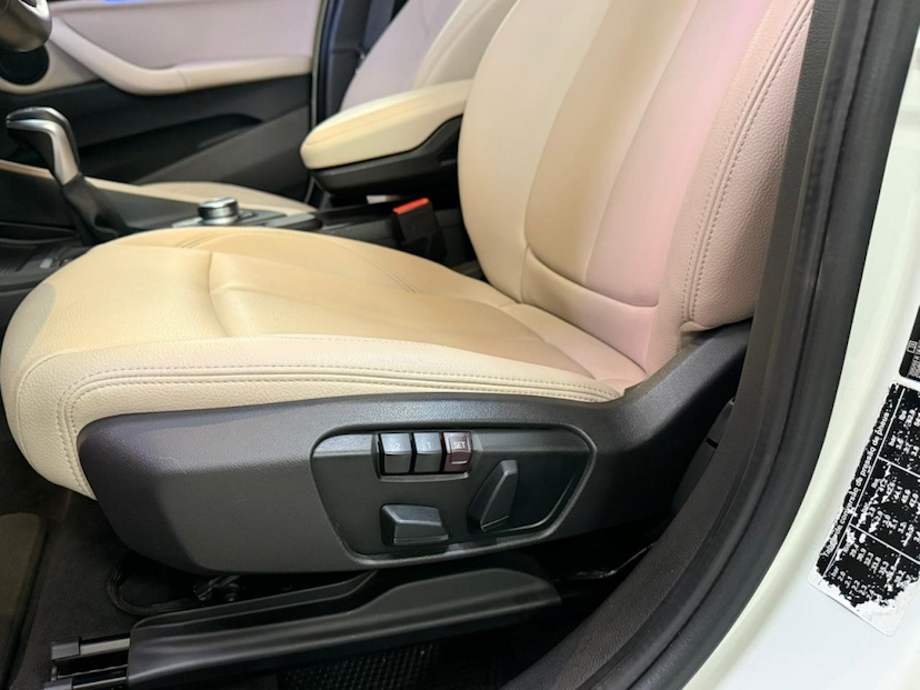 Foto do veículo BMW X1 2.0 16V TURBO ACTIVEFLEX SDRIVE20I 4P AUTOMÁTICO 2021 51.817 KM 153.777,00