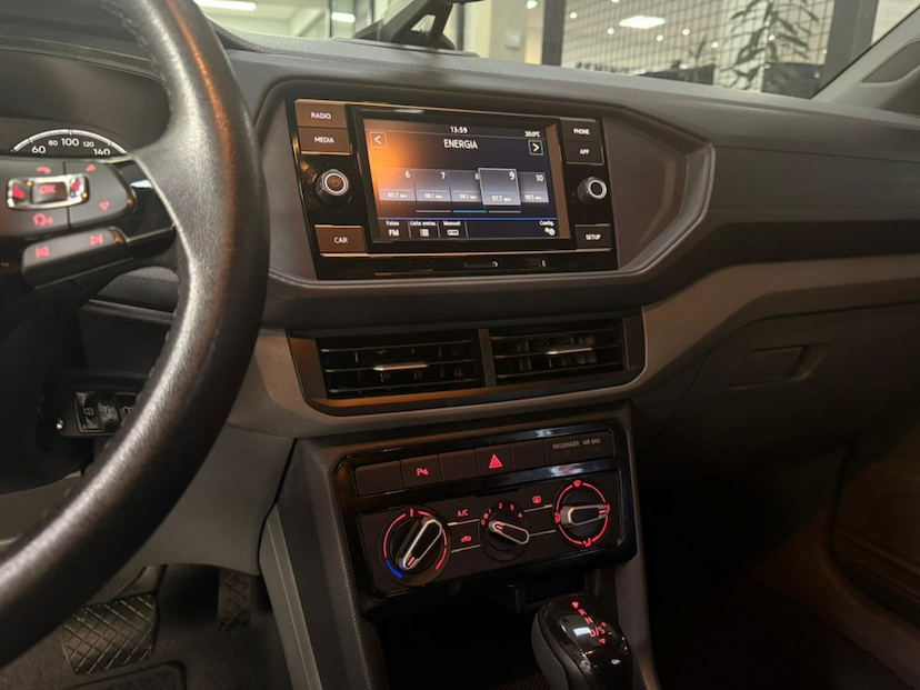 Foto do veículo VOLKSWAGEN T-CROSS 1.0 200 TSI TOTAL FLEX AUTOMÁTICO 2020 60.003 KM 89.777,00