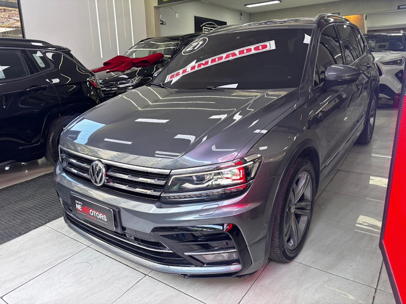 Foto do veículo VOLKSWAGEN TIGUAN 2.0 350 TSI GASOLINA ALLSPACE R-LINE 4MOTION DSG 2021 66.125 KM 168.777,00