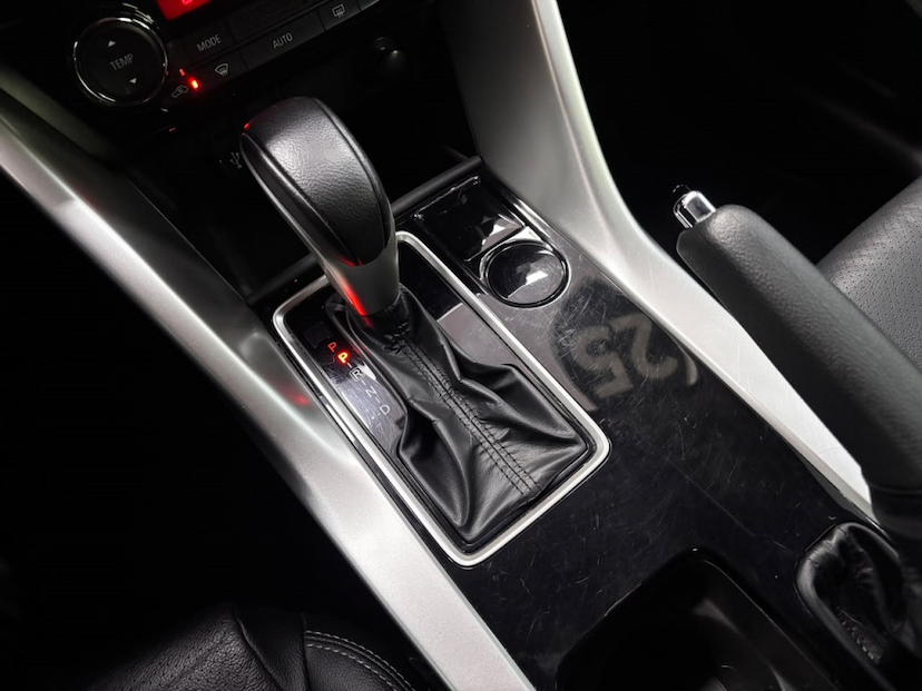 Foto do veículo MITSUBISHI ECLIPSE CROSS 1.5 MIVEC TURBO GASOLINA GLS CVT 2025 26.295 KM 132.777,00
