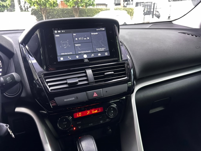 Foto do veículo MITSUBISHI ECLIPSE CROSS 1.5 MIVEC TURBO GASOLINA GLS CVT 2025 26.295 KM 132.777,00