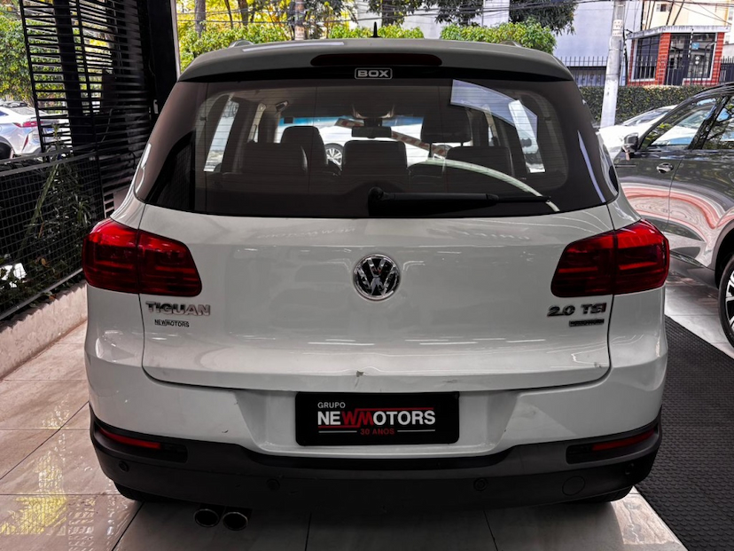 Foto do veículo VOLKSWAGEN TIGUAN 2.0 TSI 16V TURBO GASOLINA 4P TIPTRONIC 2014 180.681 KM 59.777,00