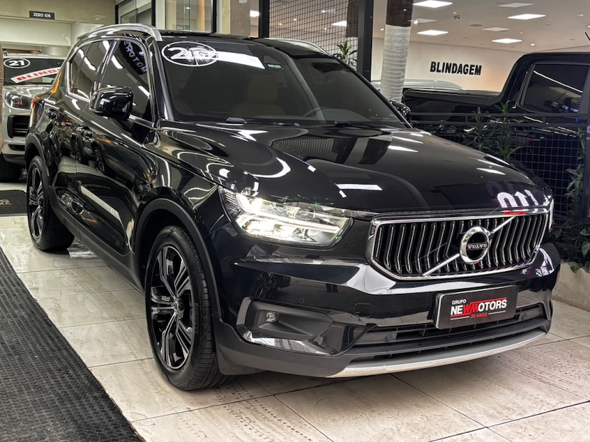 Foto do veículo VOLVO XC40 1.5 T5 RECHARGE INSCRIPTION GEARTRONIC 2022 51.950 KM 176.777,00
