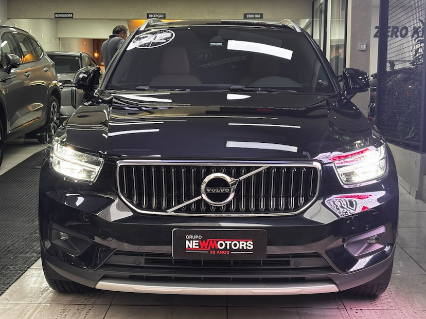 Foto do veículo VOLVO XC40 1.5 T5 RECHARGE INSCRIPTION GEARTRONIC 2022 51.950 KM 176.777,00