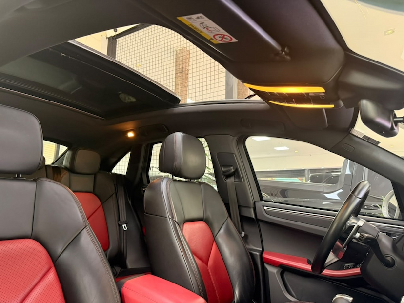 Foto do veículo PORSCHE MACAN 2.0 16V GASOLINA 4P AUTOMÁTICO 2021 47.817 KM 369.777,00