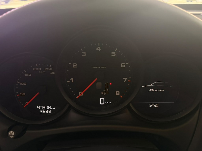 Foto do veículo PORSCHE MACAN 2.0 16V GASOLINA 4P AUTOMÁTICO 2021 47.817 KM 369.777,00