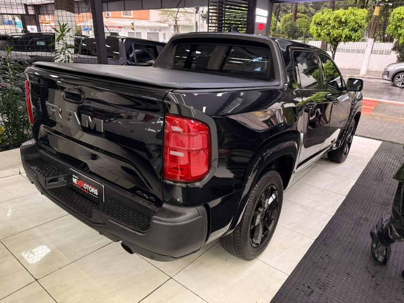 Foto do veículo RAM RAMPAGE 2.0 HURRICANE 4 TURBO GASOLINA LARAMIE 4X4 AUTOMÁTICO 2025 15.742 KM 199.777,00