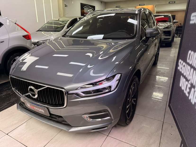 Foto do veículo VOLVO XC60 2.0 T8 HYBRID MOMENTUM AWD GEARTRONIC 2020 105.795 KM 162.777,00
