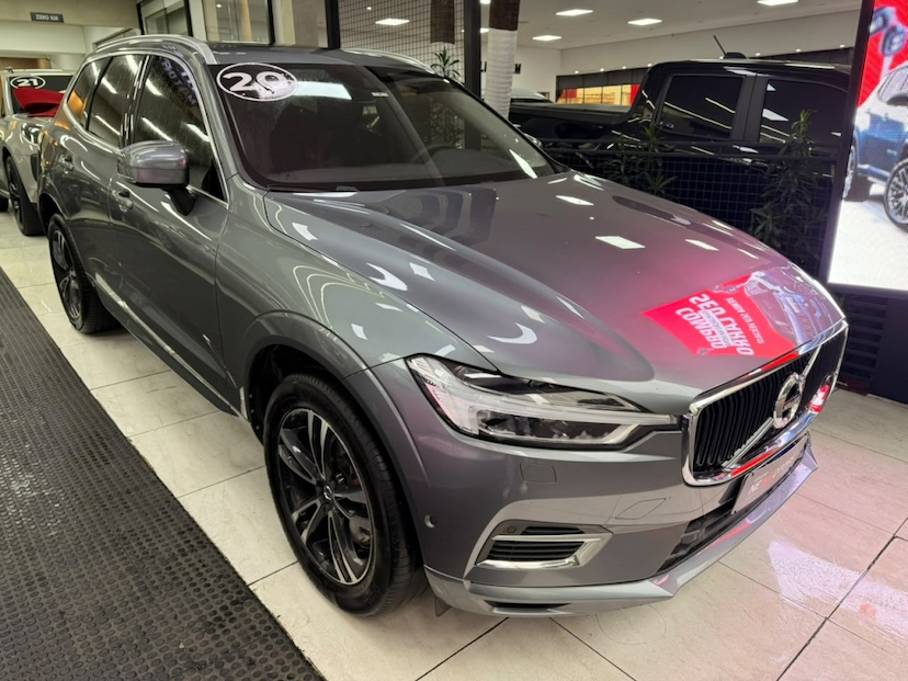 Foto do veículo VOLVO XC60 2.0 T8 HYBRID MOMENTUM AWD GEARTRONIC 2020 105.795 KM 162.777,00