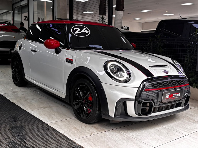 Foto do veículo MINI COOPER 2.0 16V TWINPOWER GASOLINA JOHN COOPER WORKS 2P STEPTRONIC 2024 37.129 KM 229.777,00