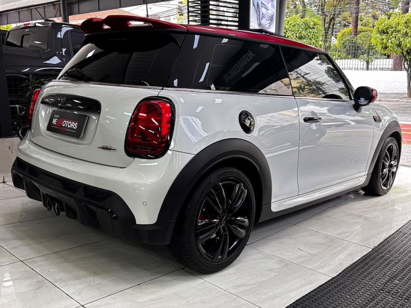 Foto do veículo MINI COOPER 2.0 16V TWINPOWER GASOLINA JOHN COOPER WORKS 2P STEPTRONIC 2024 37.129 KM 229.777,00