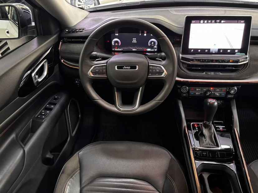 Foto do veículo JEEP COMMANDER 1.3 T270 TURBO FLEX LIMITED AT6 2022 32.463 KM 145.777,00