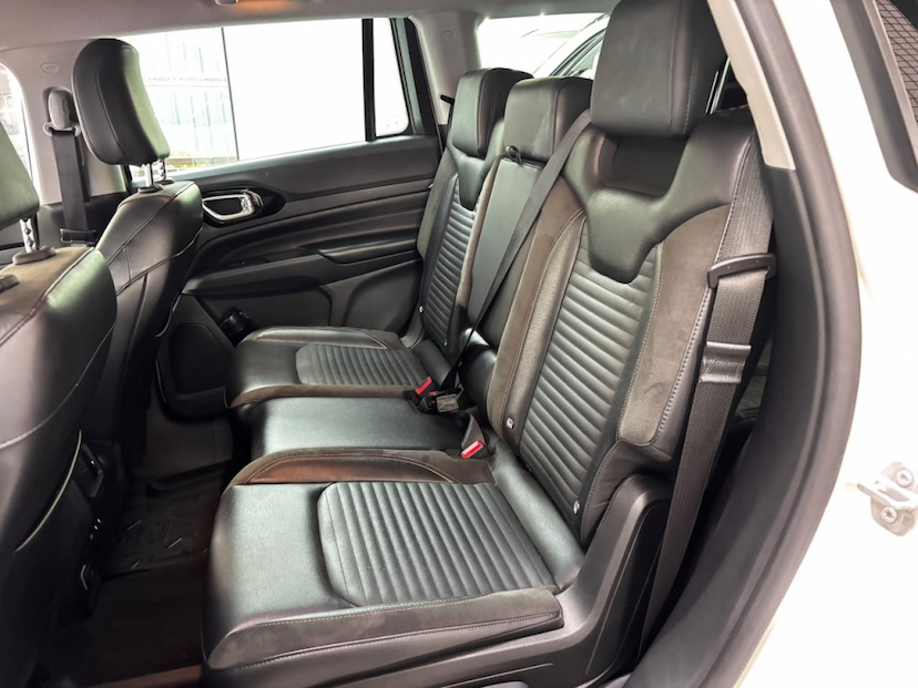 Foto do veículo JEEP COMMANDER 1.3 T270 TURBO FLEX LIMITED AT6 2022 32.463 KM 145.777,00
