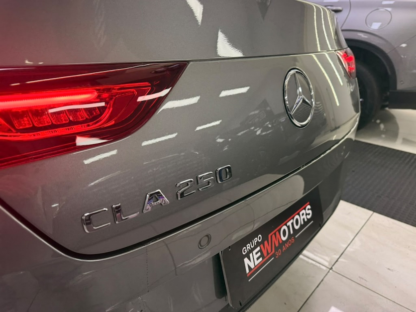 Foto do veículo MERCEDES-BENZ CLA 250 2.0 CGI GASOLINA 7G-DCT 2022 46.000 KM 215.777,00