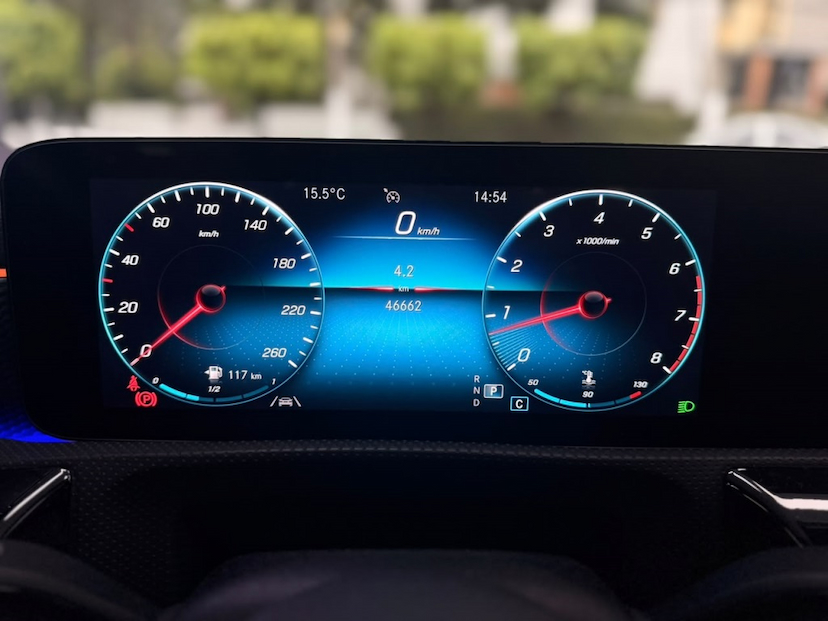 Foto do veículo MERCEDES-BENZ CLA 250 2.0 CGI GASOLINA 7G-DCT 2022 46.000 KM 215.777,00