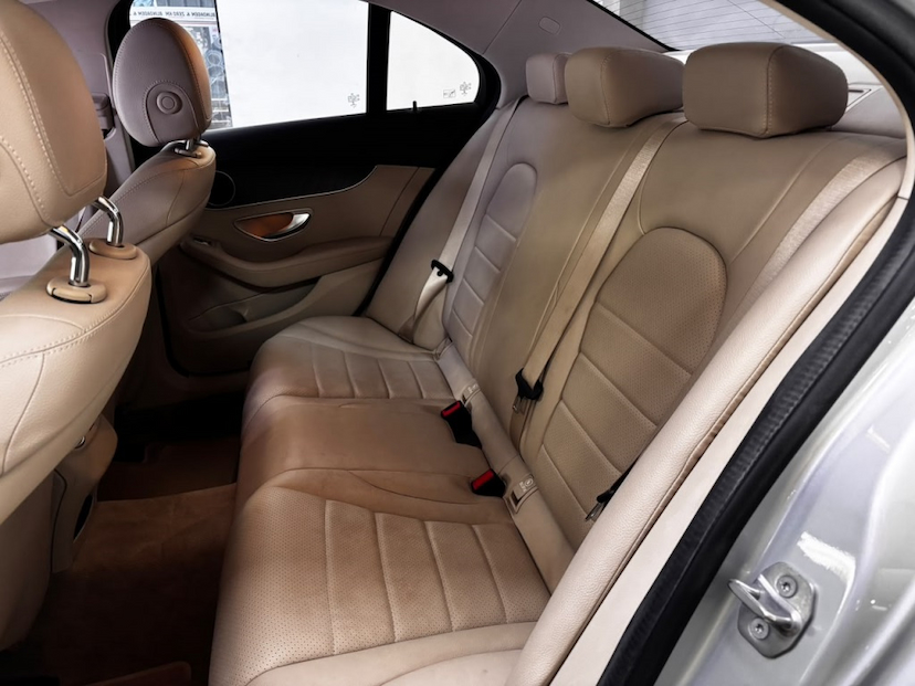 Foto do veículo MERCEDES-BENZ C 180 1.6 CGI FLEX EXCLUSIVE 9G-TRONIC 2018 48.812 KM 139.777,00
