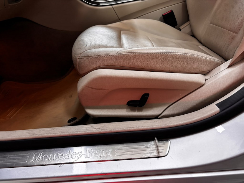 Foto do veículo MERCEDES-BENZ C 180 1.6 CGI FLEX EXCLUSIVE 9G-TRONIC 2018 48.812 KM 139.777,00