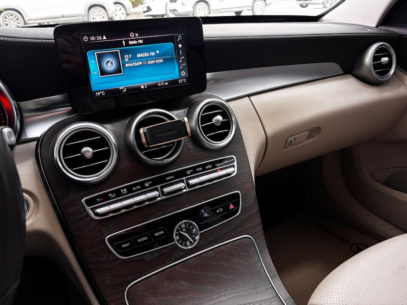 Foto do veículo MERCEDES-BENZ C 180 1.6 CGI FLEX EXCLUSIVE 9G-TRONIC 2018 48.812 KM 139.777,00