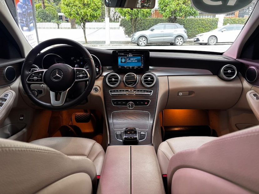 Foto do veículo MERCEDES-BENZ C 180 1.6 CGI FLEX EXCLUSIVE 9G-TRONIC 2018 48.812 KM 139.777,00