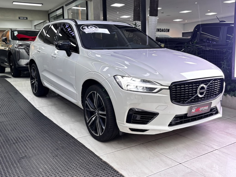 Foto do veículo VOLVO XC60 2.0 T8 HYBRID R-DESIGN AWD GEARTRONIC 2019 91.116 KM 177.777,00