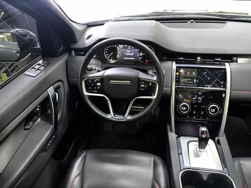 Foto do veículo LAND ROVER DISCOVERY SPORT 2.0 P250 TURBO FLEX SE AUTOMÁTICO 2023 32.339 KM 233.777,00